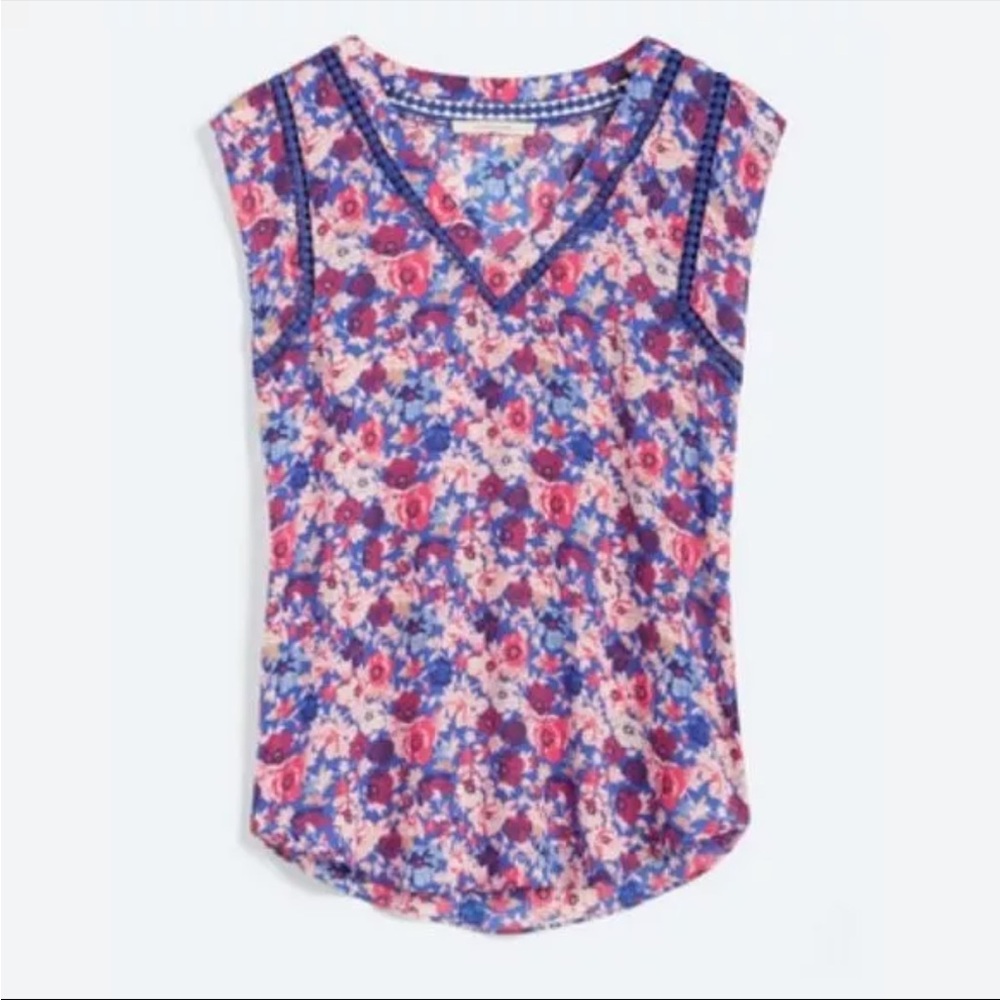 5 FOR 5--41 Hawthorn Carla Crochet Detail Blouse in blue floral Small